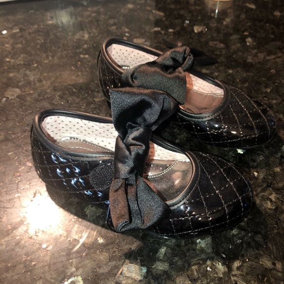 Born Black Patent Leather Girls Shoes - Picture 5 of 8